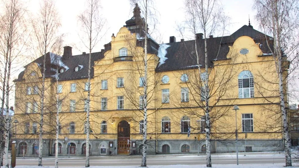 Piteå Stadshotell. Anrika Statt serverar lunch varje dag i matsalen, dessutom after work och a la carte i 1906.