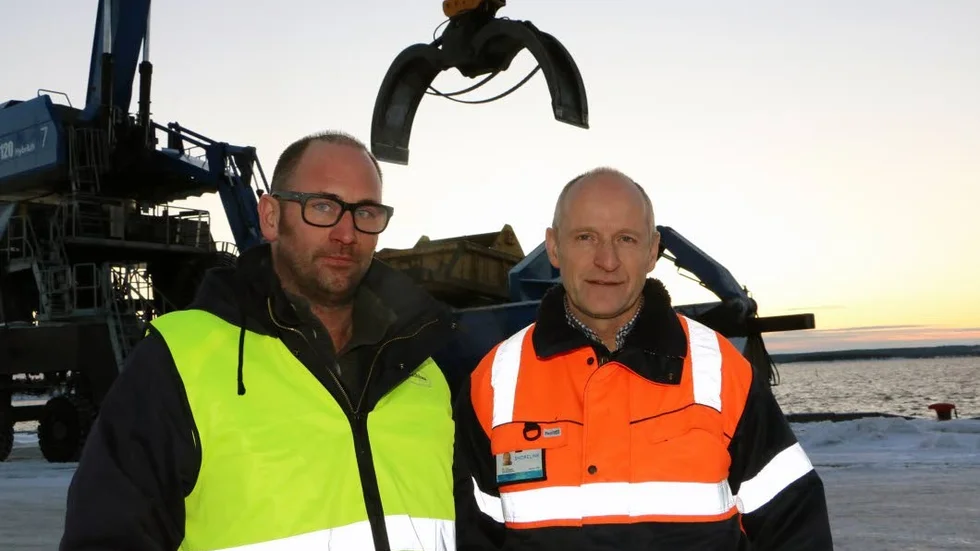 AFFÄRER. Ola Isaksson, tv, affärsområdeschef vid Shorelink handlar ofta tunga grejer hos Jimmy Berggren.