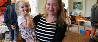 Många fyndade på årliga loppisen