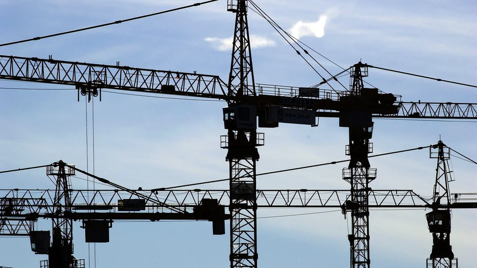 Förslaget om fri hyressättning i nyproducerade bostadslägenheter är ett pragmatiskt steg i rätt riktning som kommer att öka såväl det kommunala som det kommersiella intresset för att bygga hyresrätter.