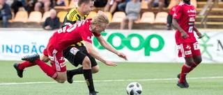 Joel i centrum – trots skoproblem