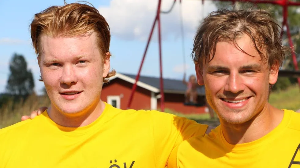 TILL LULEÅ. David Lindquist (tv) är enligt källor till PT klar för spel i Luleå nästa säsong.  Joakim Högberg (th) som spelat med Lindquist i såväl Piteå som Björklöven har också varit föremål för elitlagets intresse.