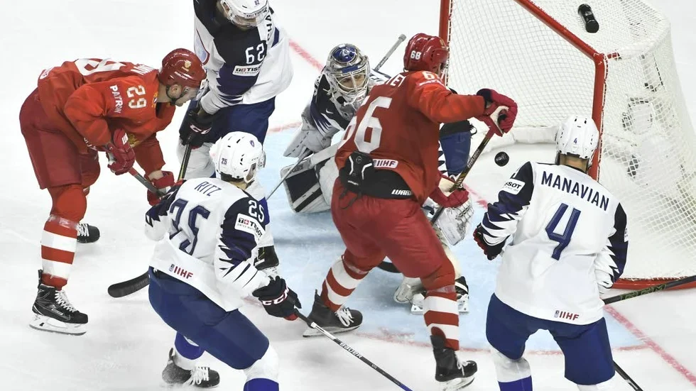 KÖPENHAMN  20180504
Rysslands Alexander Barabanov gör 5-0 tunder fredagens ishockeymatch i VM mellan Ryssland och Frankrike i Royal Arena.
Foto: Claudio Bresciani / TT / Kod 10090 ***Bilden ingår i SPORTPAKETET. För övriga BETALBILD***