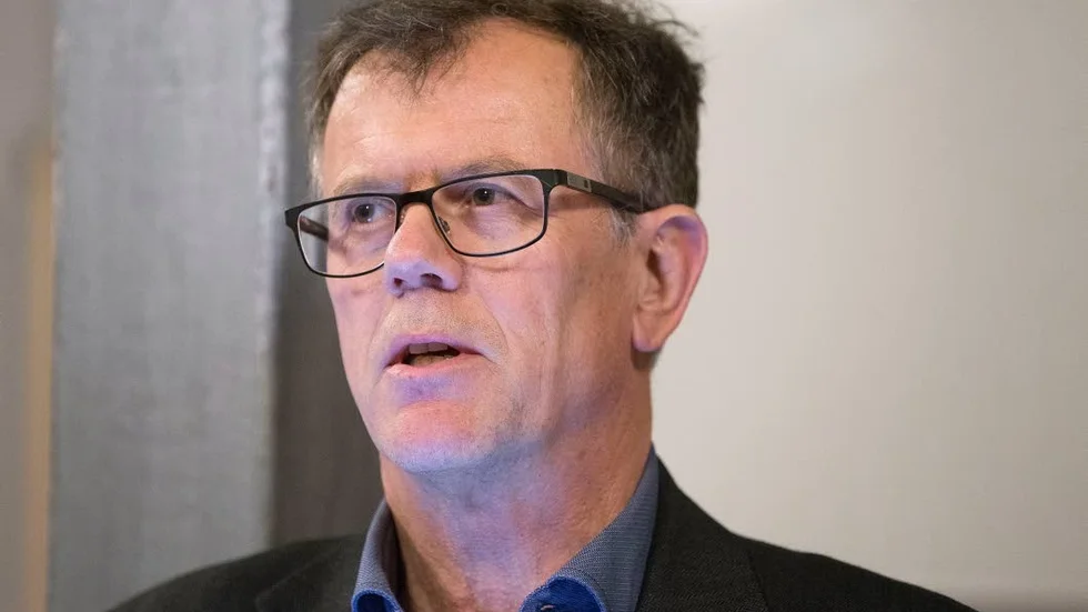 Håller inte med. "Vi har inte sagt upp någon eller uppmanat någon att säga upp sig" säger Anders Lundkvist (S), kommunalråd med personalansvar i Piteå kommun. (Arkivbild)