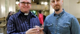 Värmande schlagertoner i kyrkan