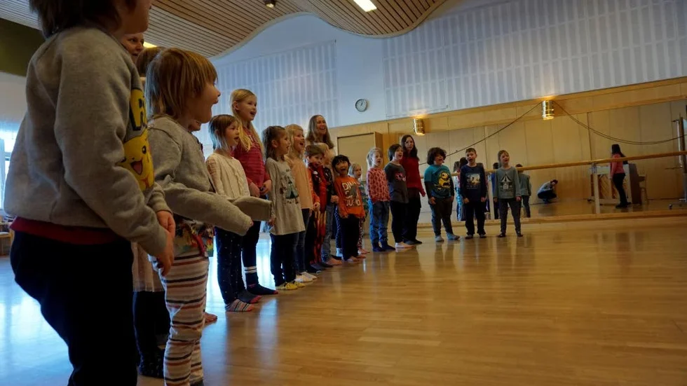 Pippi. Det tjugotalet barn som testade på körsång fick bland annat sjunga kända Astrid Lindgren-dängor.