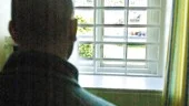 Här inne på fängelset får vi besök av Revanschgruppen, ungdomar som är på väg att hamna snett, berättar Samir, som är dömd till tio års fängelse för mord. De får komma hit och se vad som kan hända. Det skulle jag mycket väl kunna tänka mig att arbeta med när jag blir fri en dag.	
FOTO: SUSANNE LUNDBÄCK