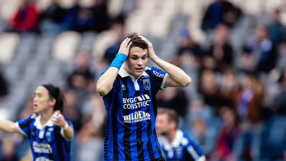 Jamie Roche under matchen mot Värnamo. 