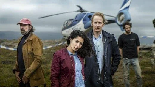 MIDNATTSSOL. 23 oktober har thrillern "Midnatssol" premiär i SVT. Men redan i helgen är det galapremiär i Kiruna. Bland de medverkande märks Peter Stormare, Leila Bekhti och Gustaf Hammarsten.