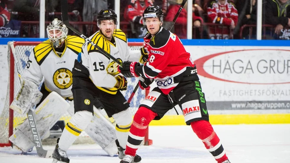 TILLBAKA I TOPPEN. Lars Bryggman från Piteå hamnade nere i Malmölaget IK Pantern i vinter efter ett kort provspel i Modo. Och nu har han hunnit spela fem matcher och gjort ett mål för Malmö i SHL.