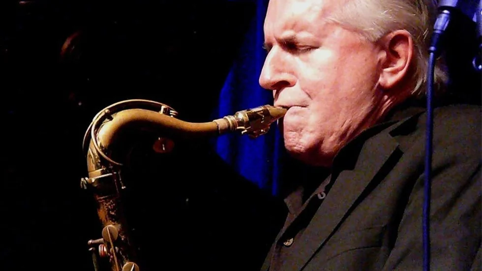 Tenorsaxofonisten Scott Hamilton sätter sina medspelare på prov genom att välj låtar som inte alltid står på spellistan