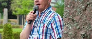 Dramatik mellan gravar