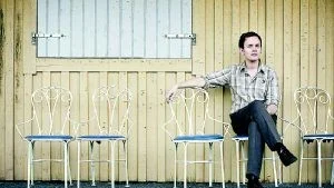 Nästan en femma blir betyget för Jens Lekmans nya platta, "Night falls over Kortedala". Foto: Border.