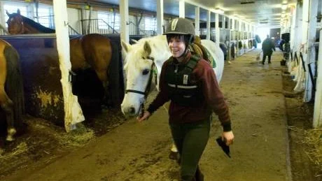 Petra Björk och Quancy. Petra tycker att utbildningen är bra för att den är mer praktisk än många andra.