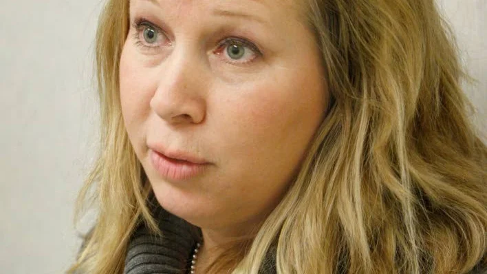 Camilla Brännström, verksamhetschef för Öjebyns och Norrfjärdens vårdcentraler, befarar en vaccuumtid tills det politiska beslutet är fattat. (Arkivbild)