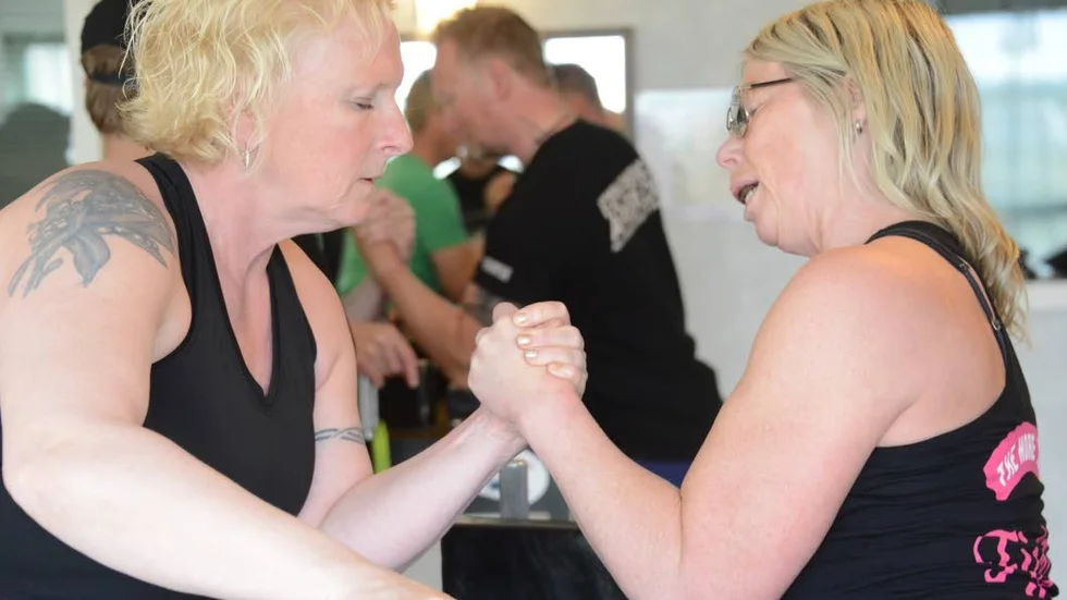 Att ha Pirjo Laituri (till vänster) som coach är något som klubben ser som en stor tillgång. Lisa Lundberg försöker lära av Laituris långa erfarenhet.