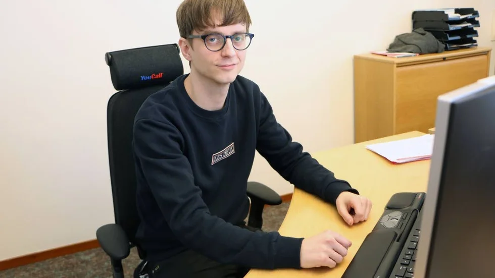 Jonas Tuneström, 34, är gruppledare vid Youcall. "Jag reflekterar dagligen och kan planera in det under egen tid", säger han.