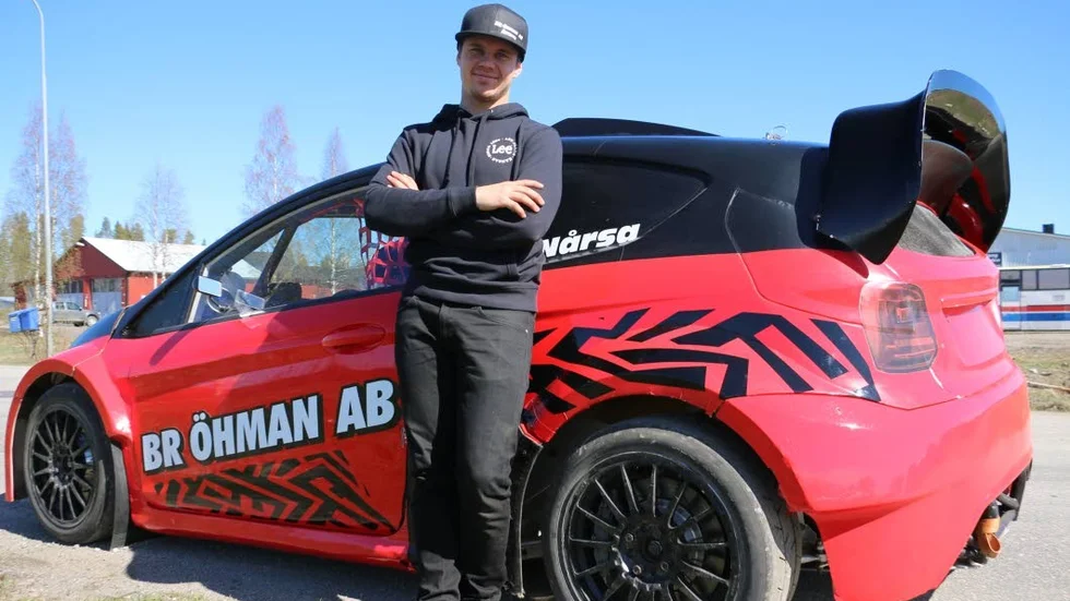 Petter Nårsa från Moskosel, bor i Älvsbyn och tävlar för Tväråns IF i årets rallycross.