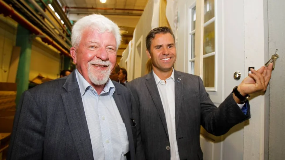 Älvsbyhus delägare Rune Andersson betalade 2017 närmare 68 miljoner kronor i skatt. Här ses han tillsammans med Älvsbuhus vd Kent Johansson, vd.