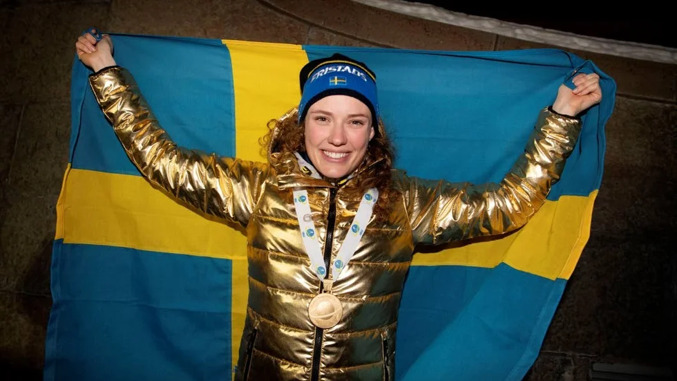 På tisdagskvällen fick Hanna Öberg ta emot folkets och familjens jubel på medalj plaza.