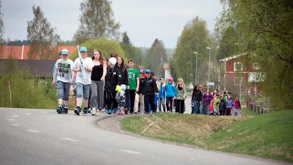 Marschen startade vid Lillpite skola och slutmålet var Ica-butiken i byn.