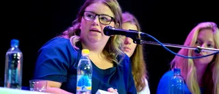 Hetsig debatt när Sverigedemokrat pressades om rasistiska kommentarer