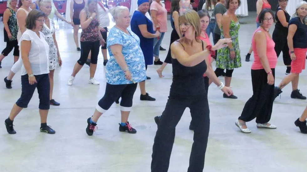 Ett 80-tal deltagare från hela landet, några från Finland, fanns på plats för att ta del av Maggie Gallaghers nya danser.