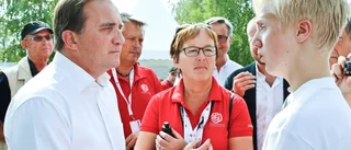 Löfven gav tåglöfte i känslofyllt tal