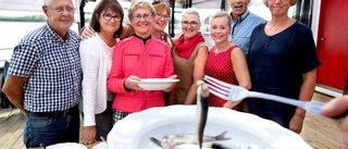 Sura val när politikerna teståt strömming