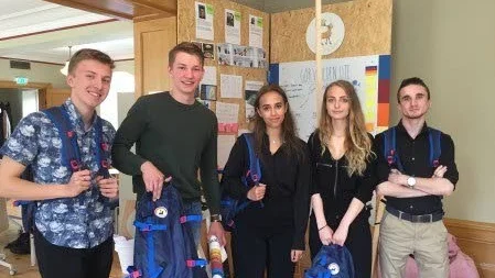"Isak, Albin, Emma, Mina och Renato gjorde ett strålande arbete för minskat brödsvinn i hushållen", skriver Polarbröd i ett pressmeddelande.