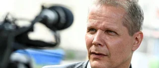 Linna om debutromanen: "Otroligt klockren"