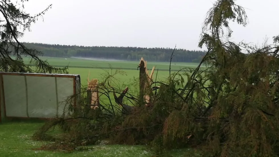 Här drog tromben fram på fredagskvällen.