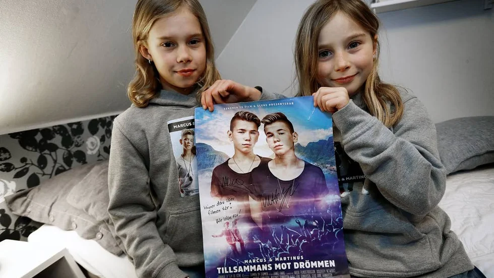 Syskonen Telma och Alva Erhagen från Motala ser fram mot söndagens konsert i Saab Arena där de får sin sina stora idoler Marcus och Martinus uppträda.