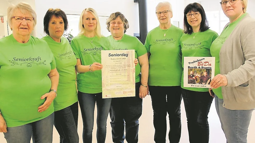 Delar av samverkansgruppen Seniorkraft, som står bakom den årliga Seniordagen, som arrangeras i bygdegården i Frödinge den 25 maj. Fr v Mona Karlsson, SPF, Yvonne Petteersson, aktivitetssamordnare, Kitty Hermansson, aktivitetssamordnare, Britt Andersson, Svenska kyrkan, Maud Skärlund, RPG och Korskyrkan, Eva-Britt Svensson, Röda Korset och Karina Arvidsson, aktivitetsamordnare. Foto: Rebecca Forsgren Malmström
