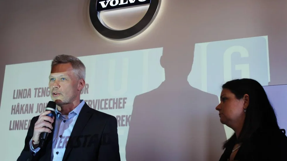 Nu är samarbetet ett faktum. Rejmes servicechef Håkan Johansson och Ljunkans rektor Linda Tengel går nu sida vid sida.