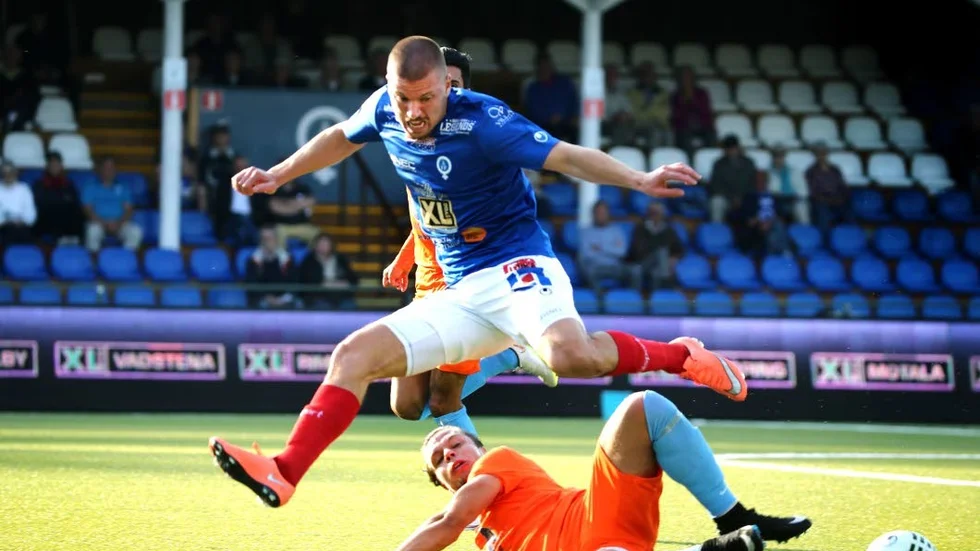 Avstängd. Maholli drog på sig sitt tredje gula kort för säsongen mot Örgryte och missar matchen mot Trelleborg.