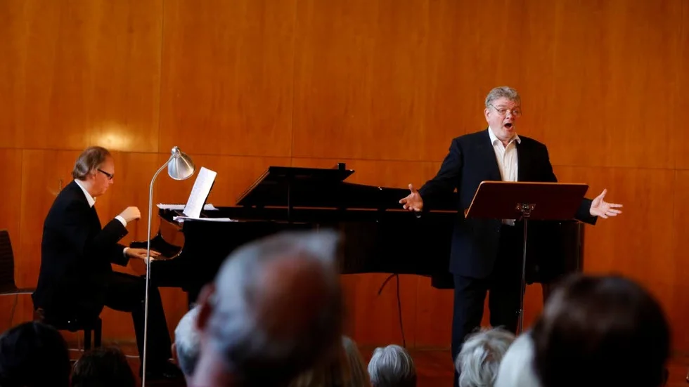 Pianisten Love Derwinger och tenoren Iwar Bergkwist var två av dem som hyllade Otto Freudenthal och hans musik i Wallenbergsalen i Linköping.