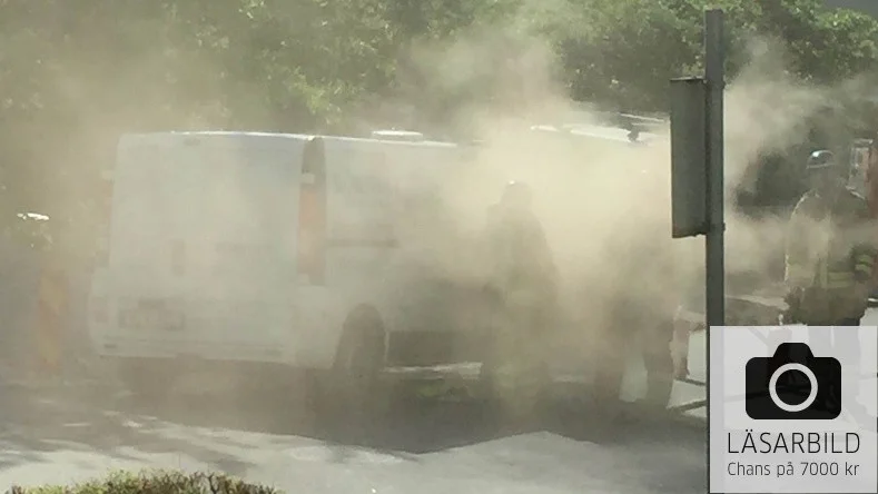 Det rök kraftigt om bilen.