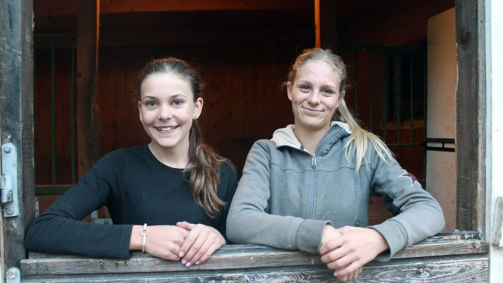 RYTTARE. Nathalie och Emilie Karlfeldt Ekberg är med i Nyckelryttarnas lag.