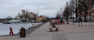 Tomtar i parad och isbanefest