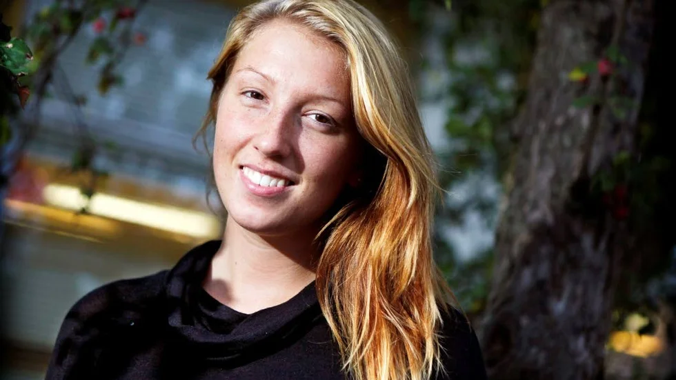 TILLBAKA. Hon har VM-guld och SM-guld och har vunnit MVT:s Guldklocka. Nu kommer Nathalie Albrigtsen tillbaka när Nya Motalabuggen arrangeras.