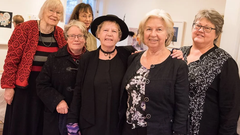 Västerviksbrodöserna. Gun Benjaminsson, Ewa Olsson, Lotta Eriksson, Maja Rönnlund Lind, Kristina Strömer, Gun-Britt Fredriksson Lindblad. Monika Hellman och Inger Adolfsson ingår också i gruppen, men är ej med på bild.