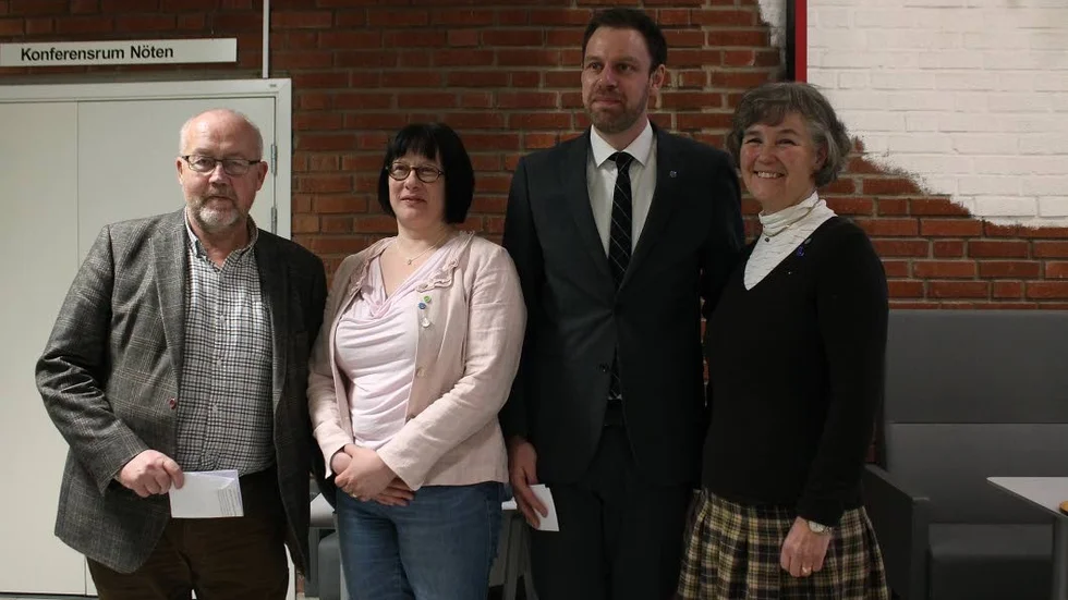 Överens. Det är Göran Gunnarsson (C), Margareta Fransson (MP), Christoffer Bernsköld (S) och Anita Jernberger (L) i koalitionen för Region Östergötland.