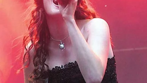Sharon den Adel sångerska i Within Temptation.