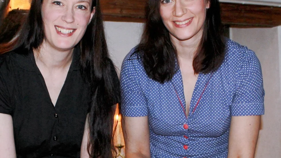 Systrarna Ann och Emma Sellbrink ser fram emot att sätta barnen i extra fokus i årets upplaga av "Hjälp i jul"
