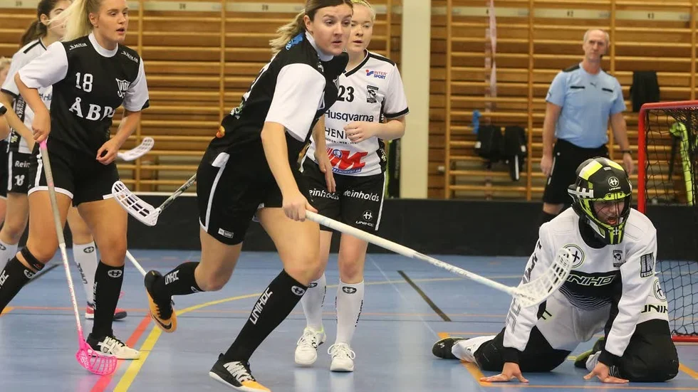 Vimmerby IBK:s damer körde över Nässjö/Husar.