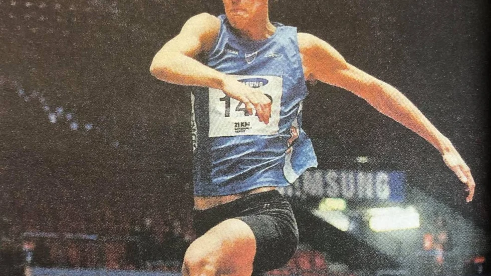 2009. Daniel Lennartsson var Sverigetrea i tresteg.
