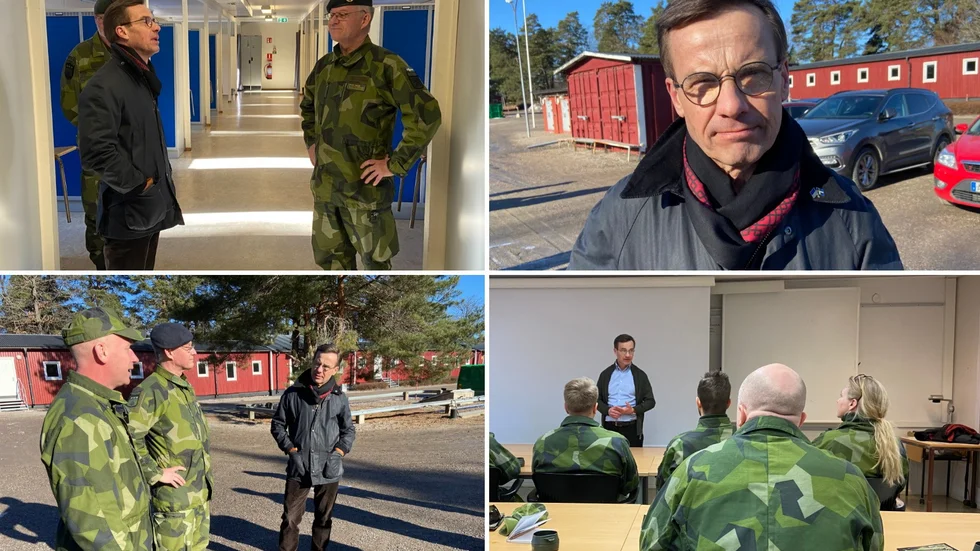 Den Strängnäsbaserade Moderatledaren Ulf Kristersson besökte Svältenlägret där en grundutbildning för hemvärnssoldater pågår. På bilderna syns bland andra även Eric Holmberg och Mikael Smedin.
