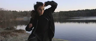 Hon inspireras av Japan i dansen