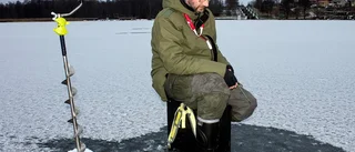 Blanka och hårda isar lockar ut folk